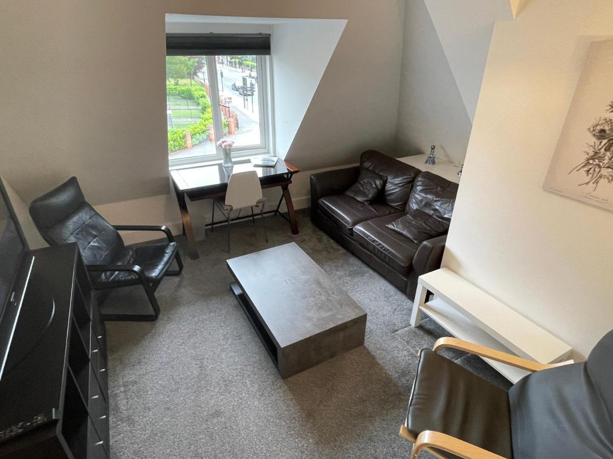 2 Bedroom 2 Bathroom Apartment 8 Including Free Parking ブロムリー エクステリア 写真